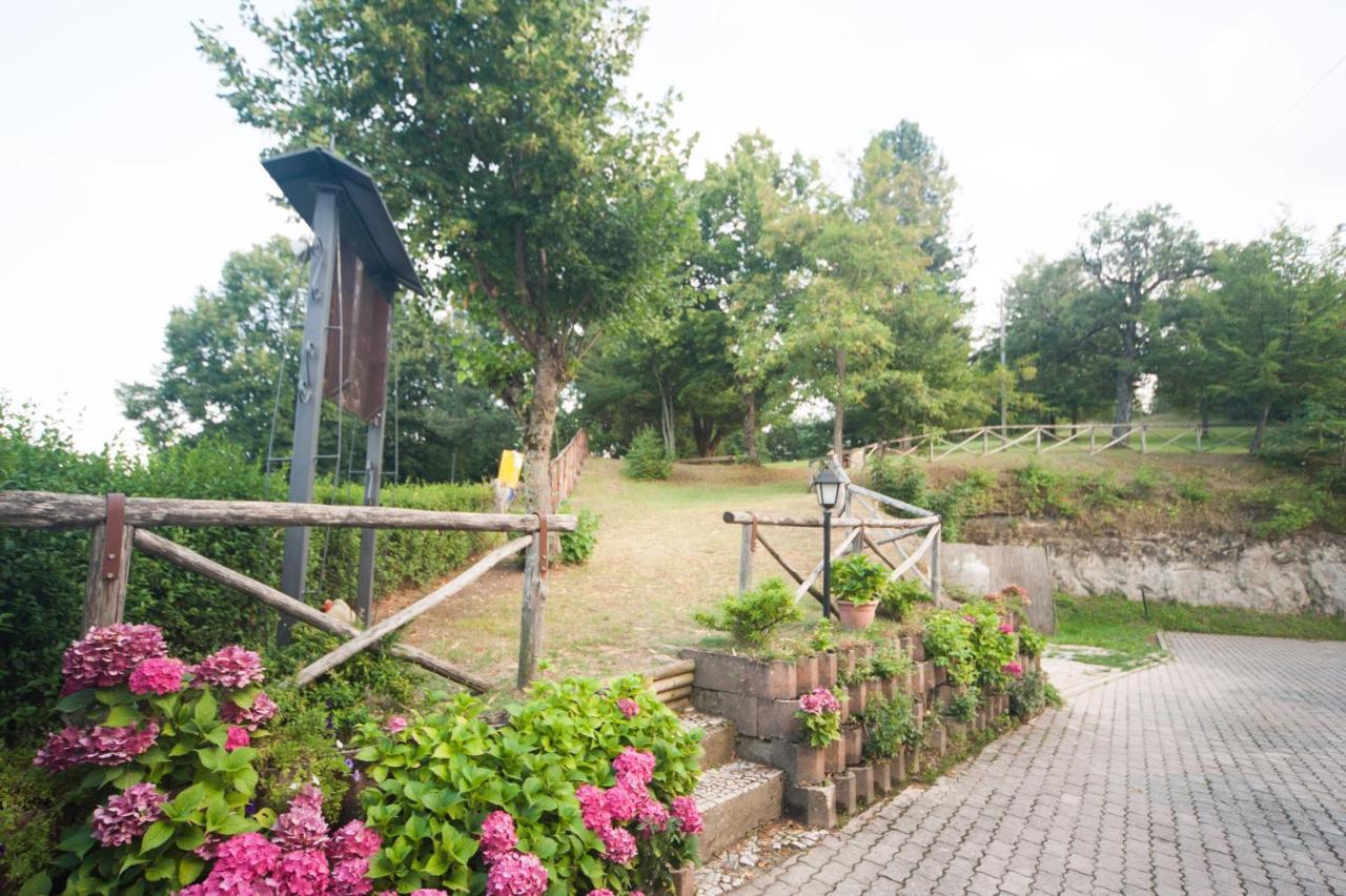 Bed and Breakfast Il Castagno à Montemonaco Extérieur photo